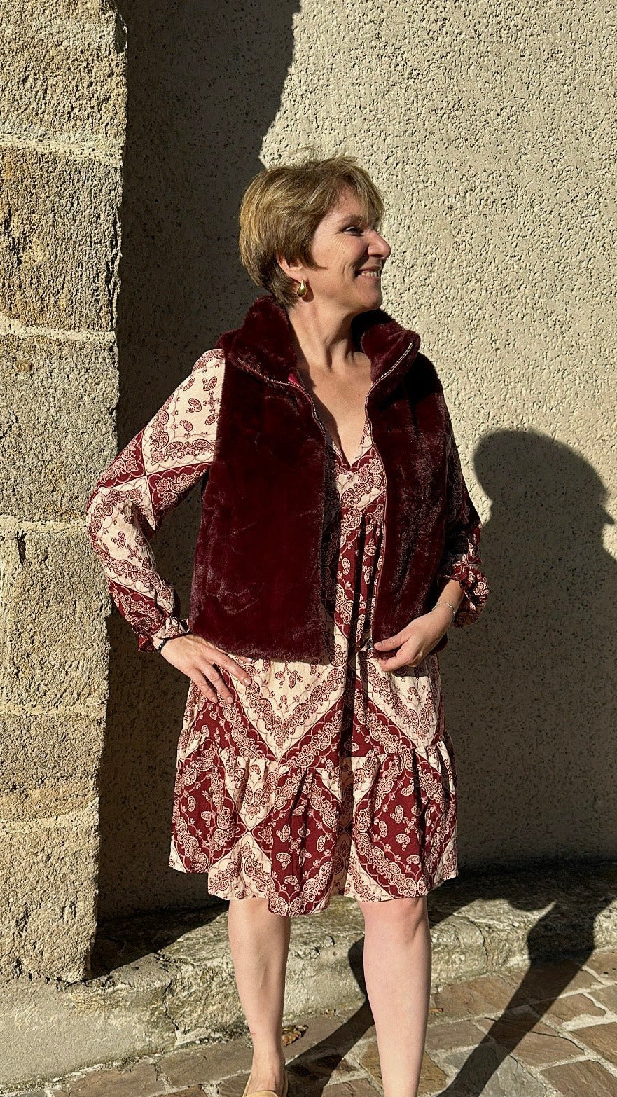 Robe à motifs bordeaux