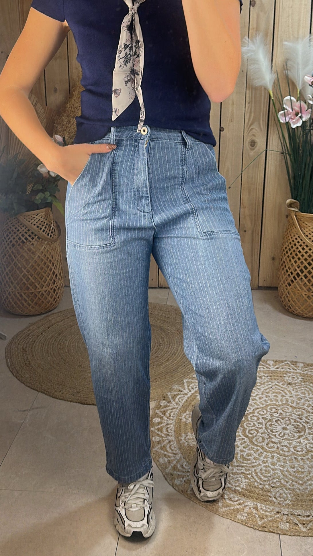 Jean ballon à fines rayures