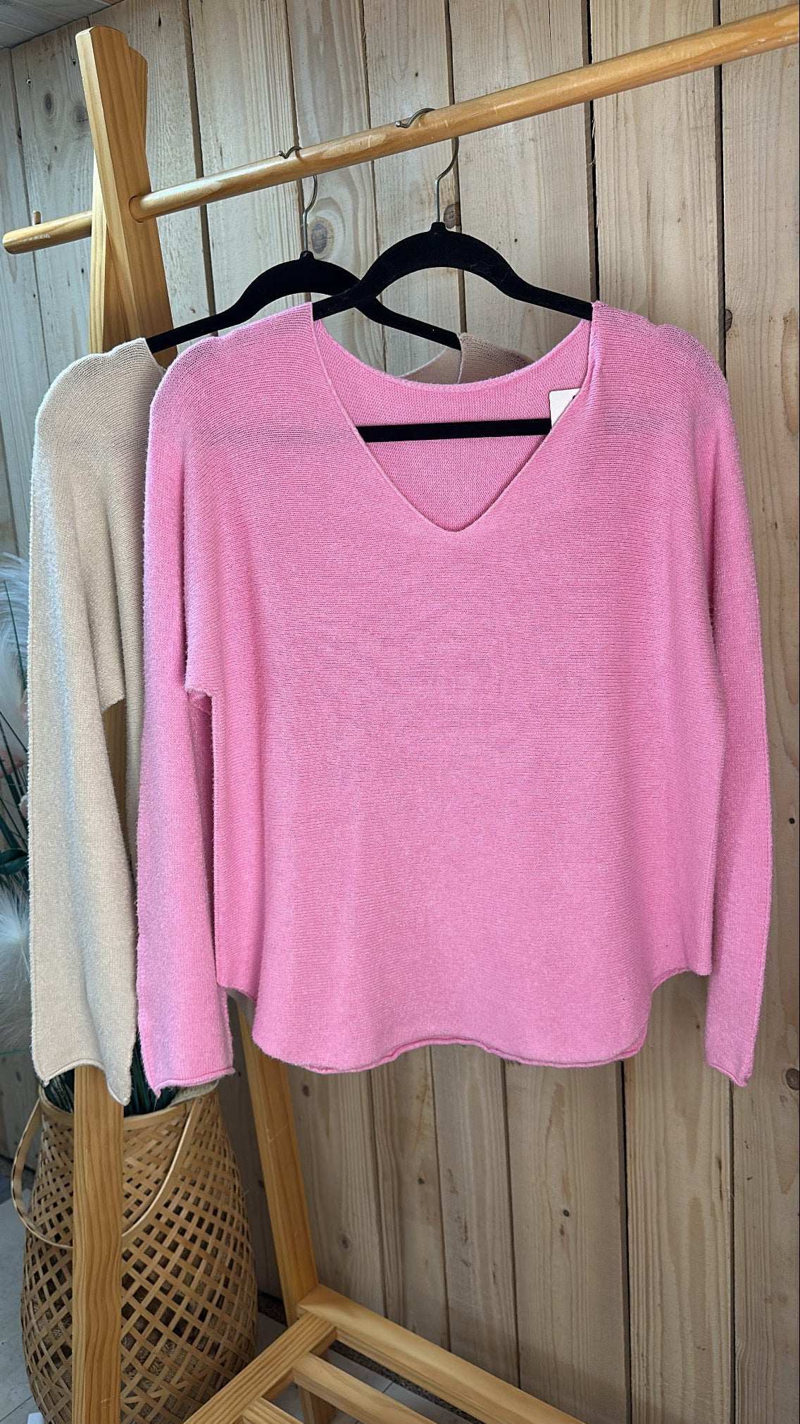 Pull Col V "Douceur" – Frais & Décontracté