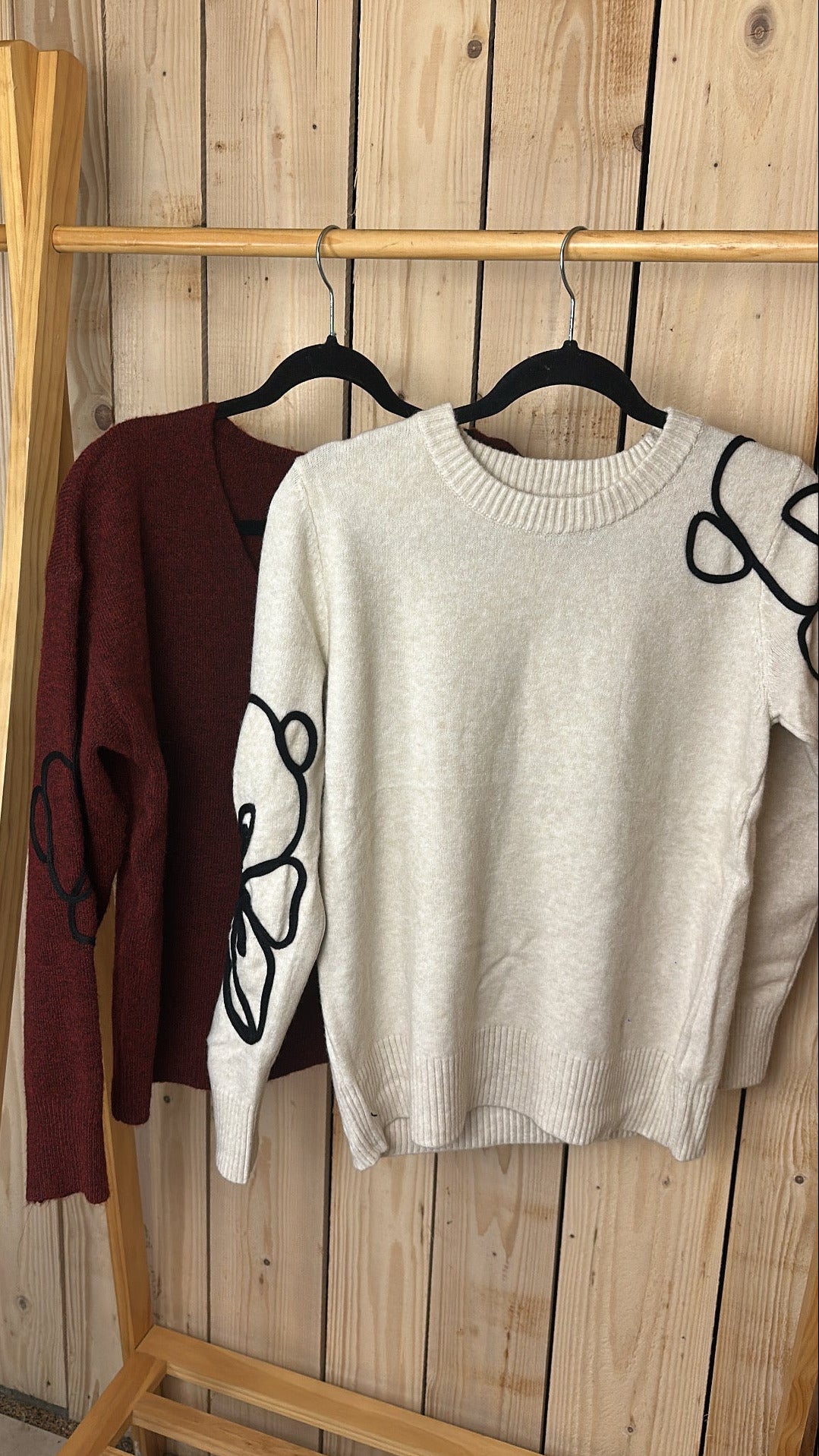 Pull fleurs brodées