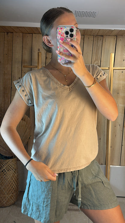 T-shirt clouté