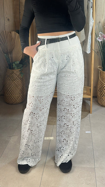 Pantalon dentelle blanche