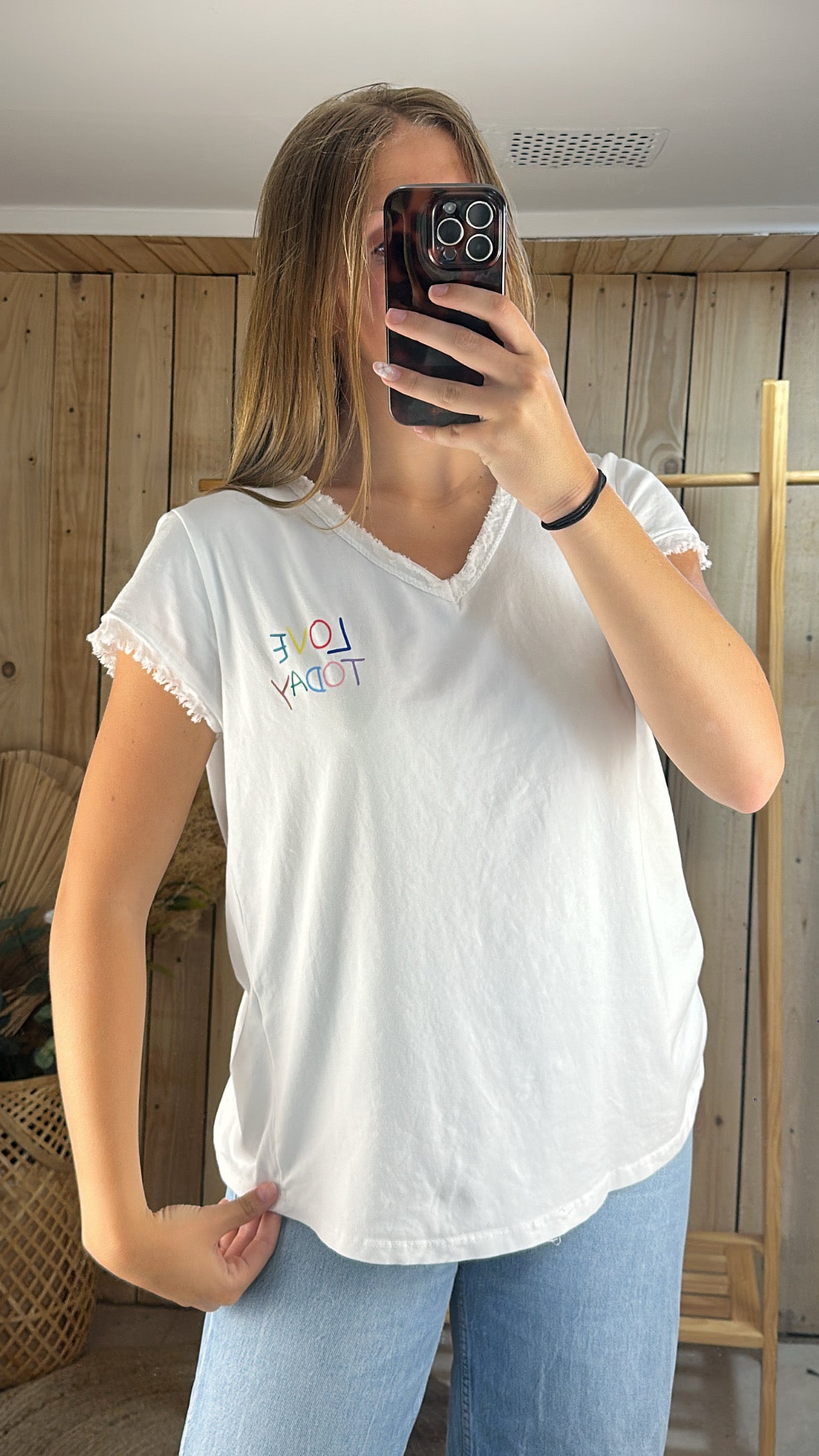 T-shirt " Love Today "