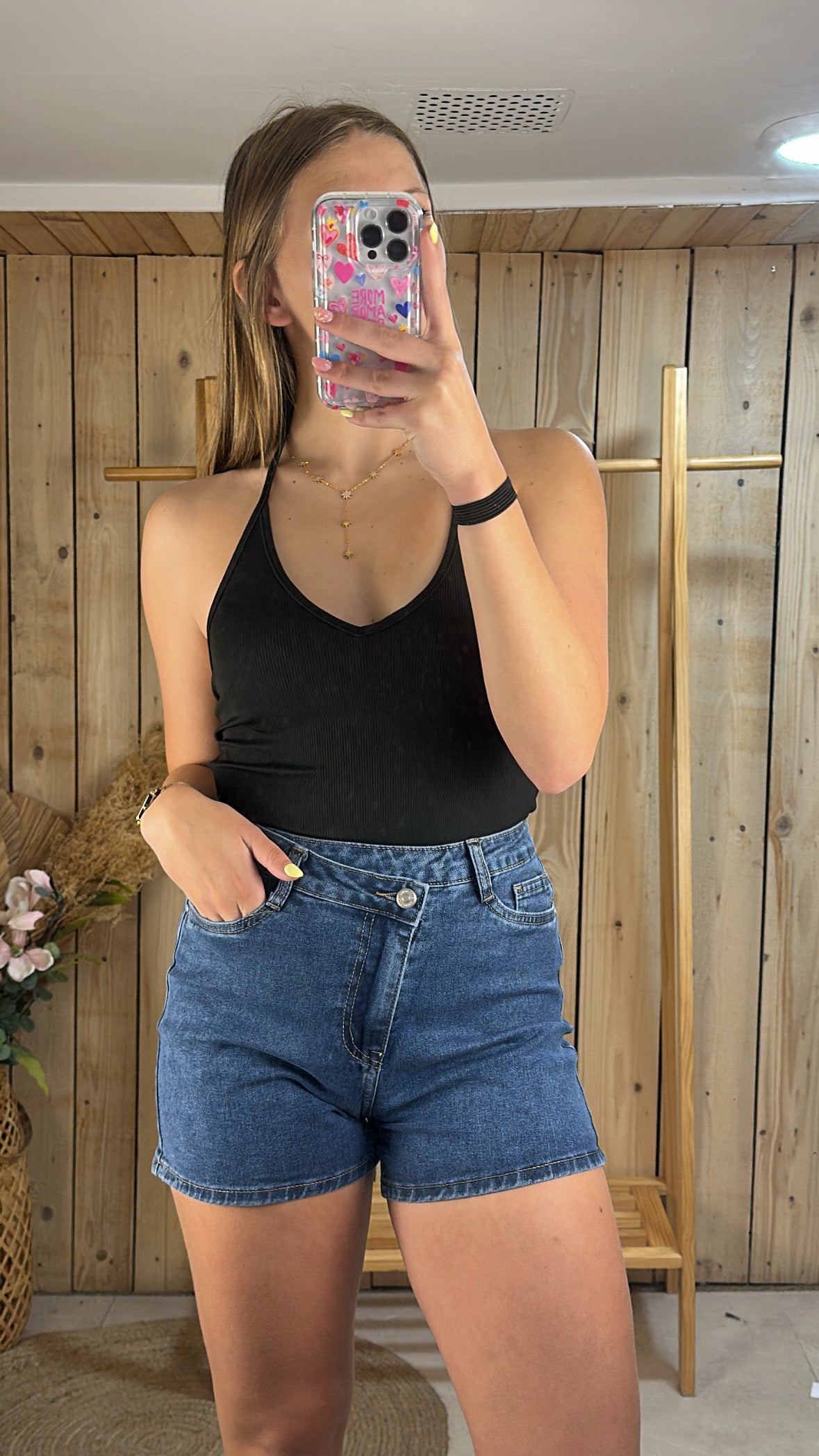 Short bouton décallé
