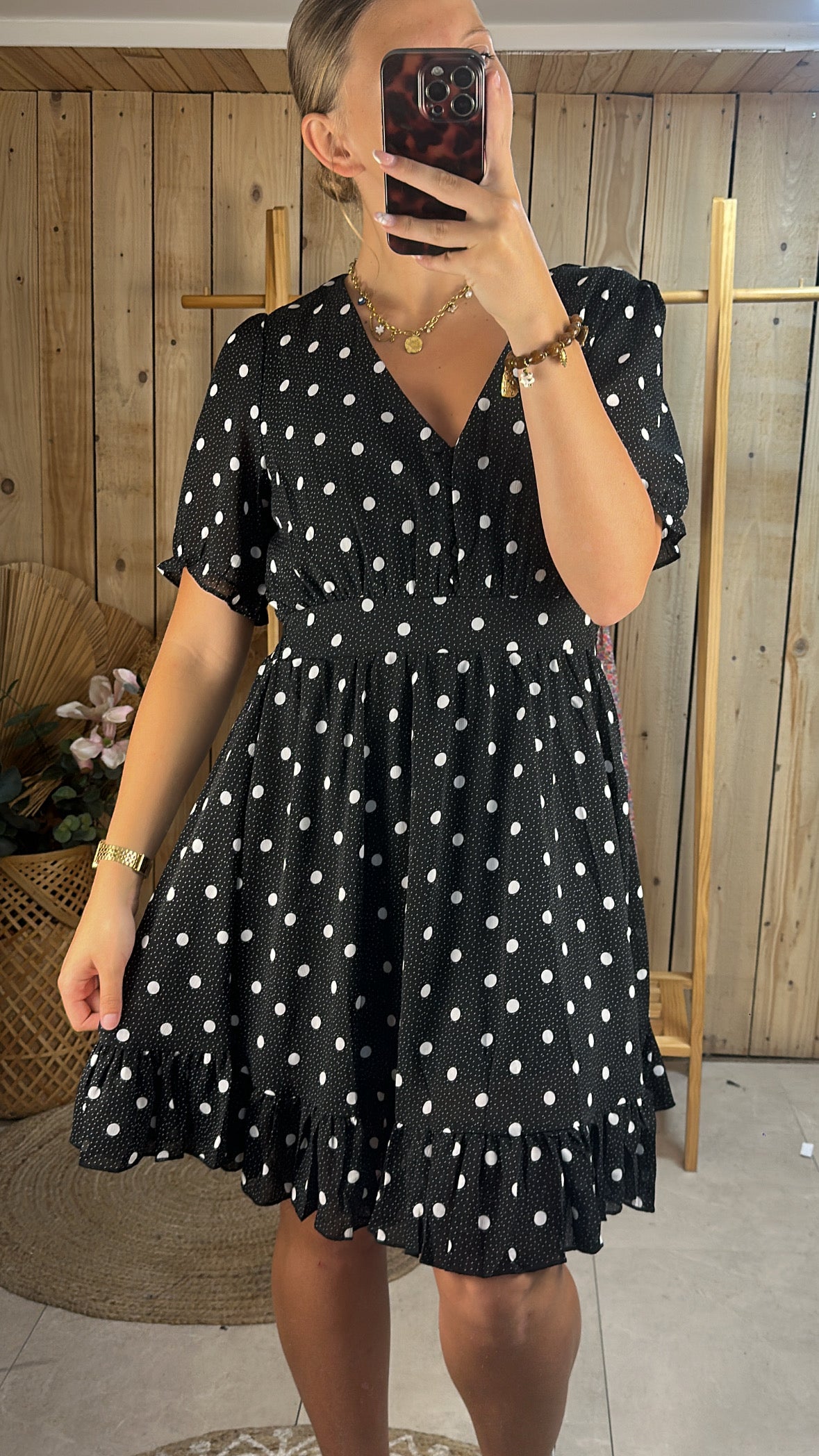 Robe noir à pois