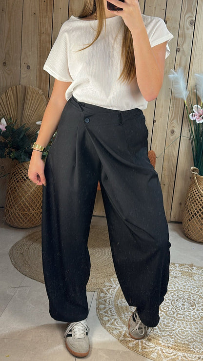 Pantalon large asymétrique