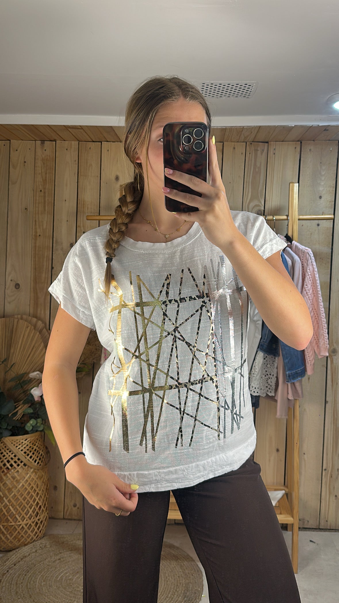 T-shirt abstrait doré