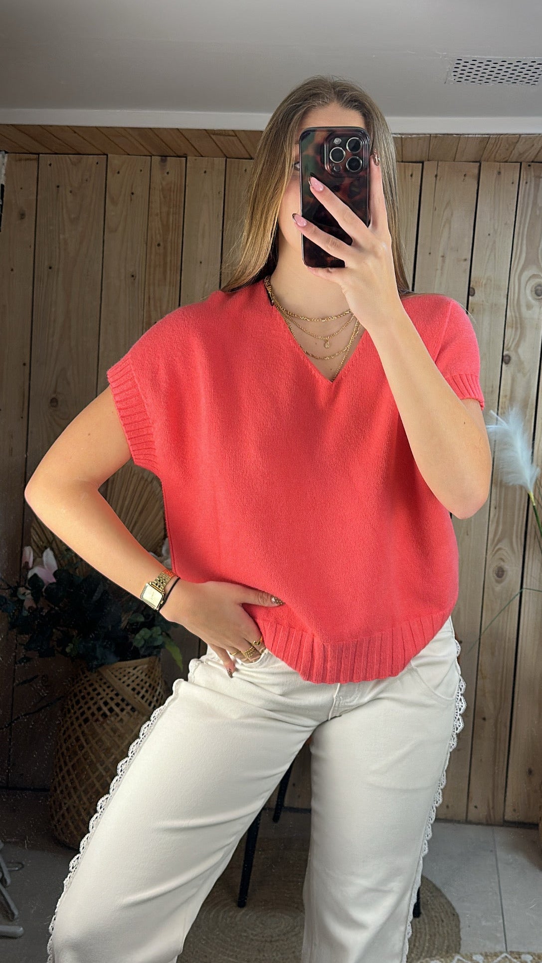 Pull sans manche col V