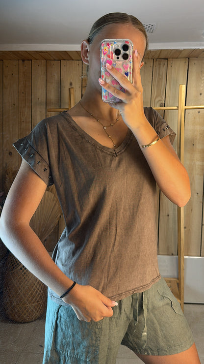 T-shirt clouté