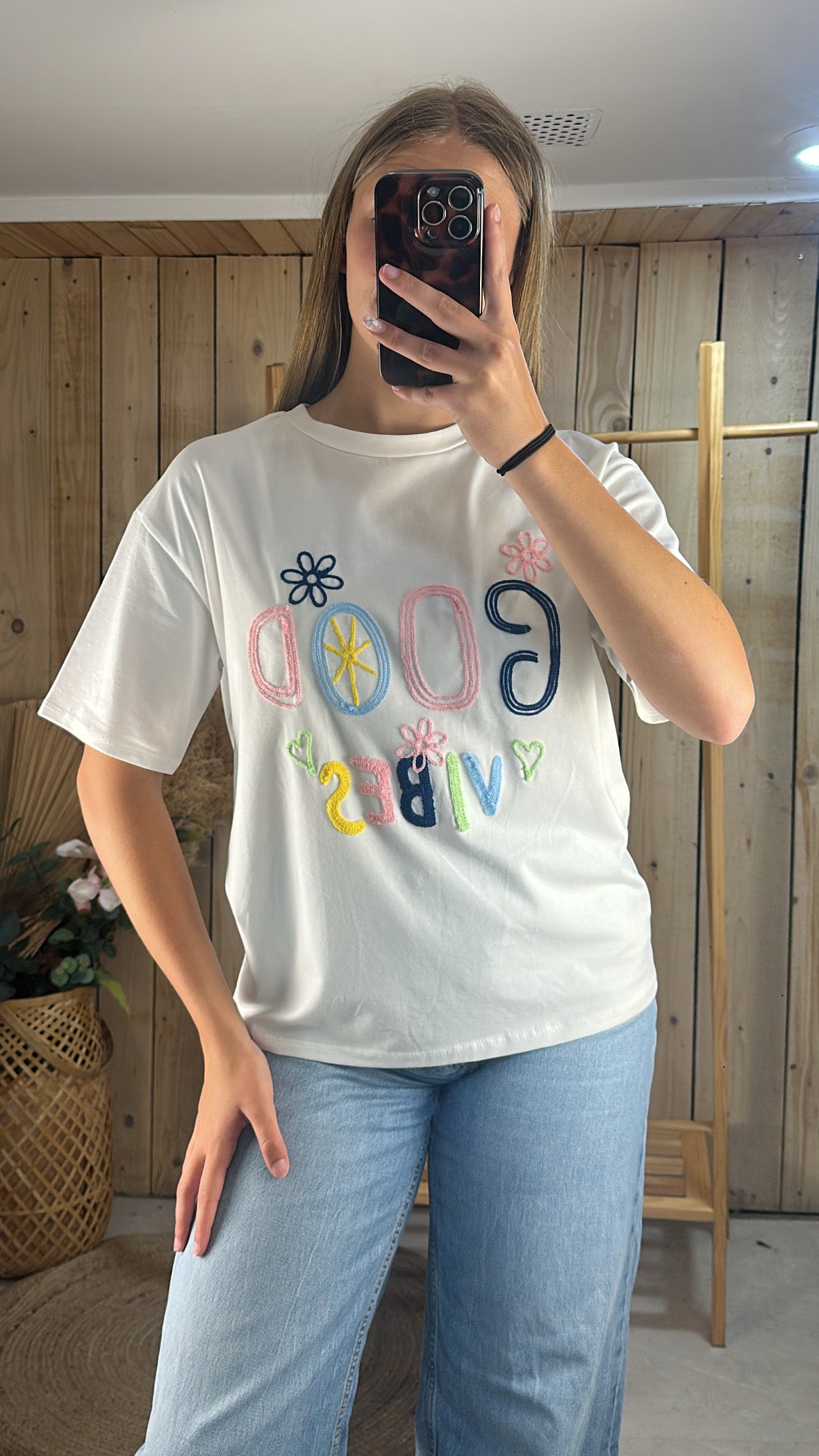 T shirt "Good Vibes"
