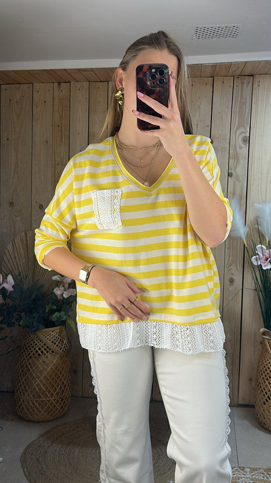 Pull rayé /crochet jaune