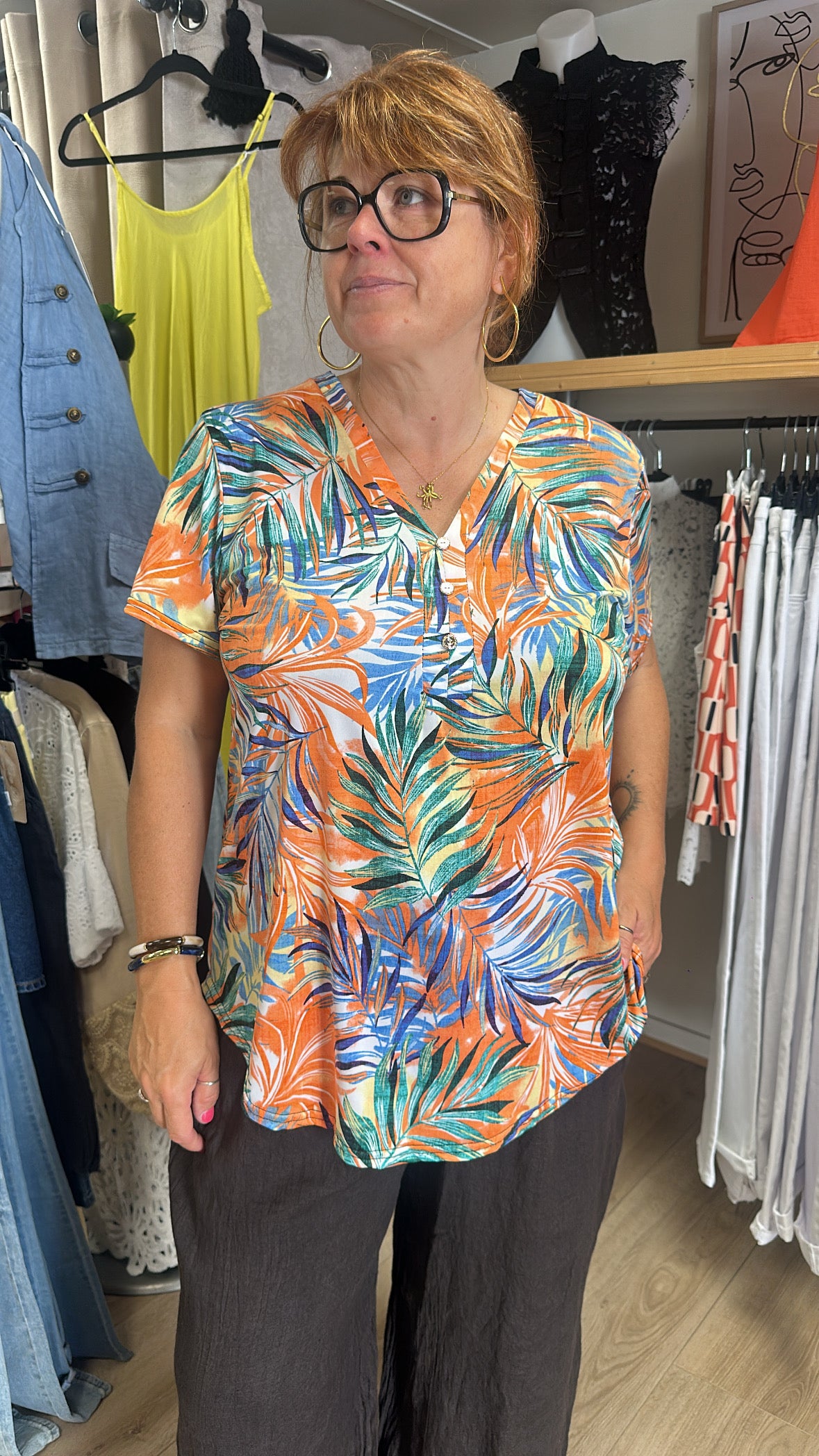 T shirt coloré tropical